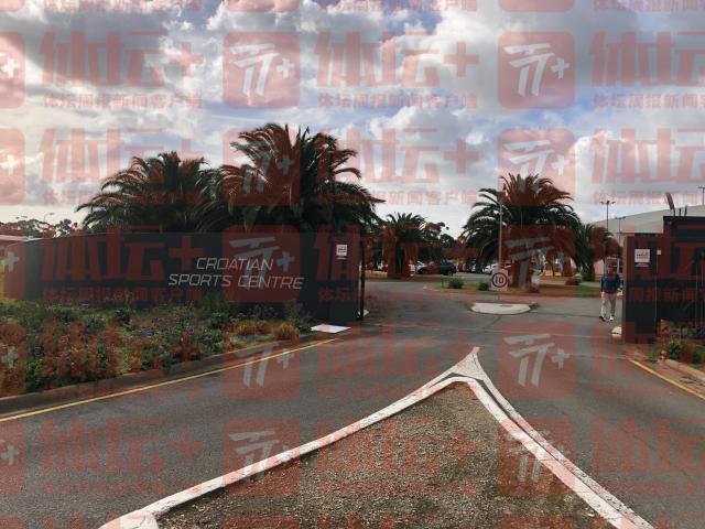 开云平台-中国女足进入世界杯节奏 孙雯亲自挂上助威横幅